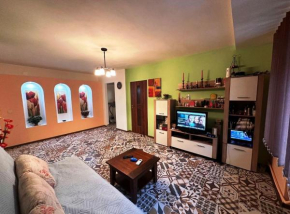 Sweet Art Apartment